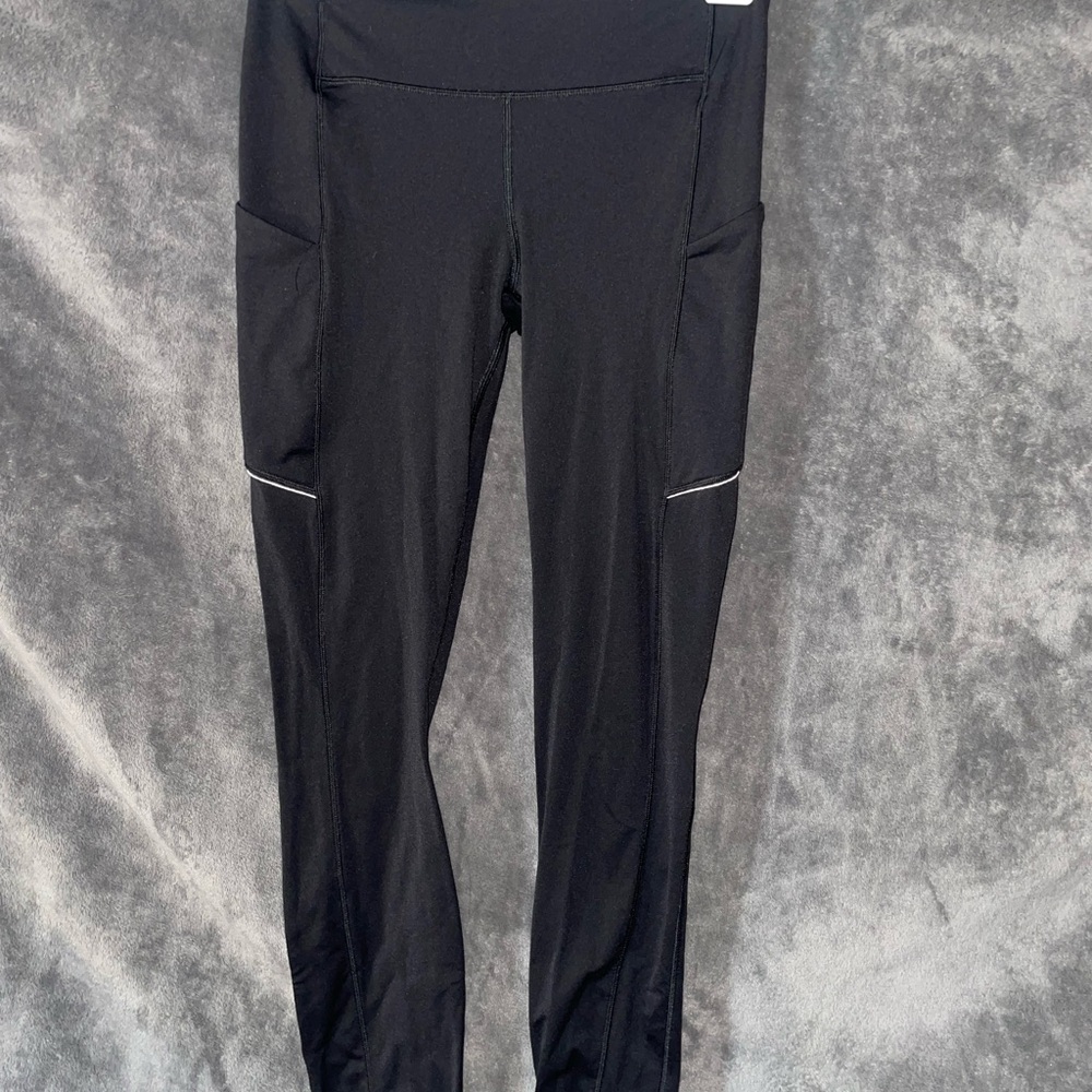 Lululemon: Classic Black Leggings